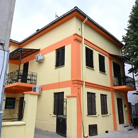 Station 44 Apartment *